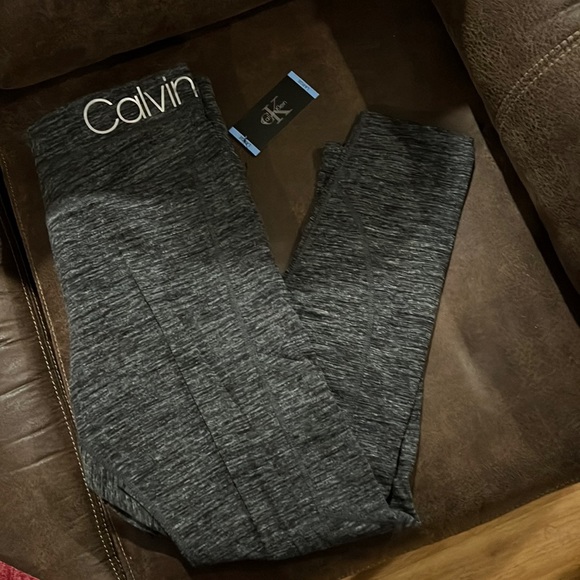 Calvin Klein Pants - NWT Calvin Klein capris.  Size Large